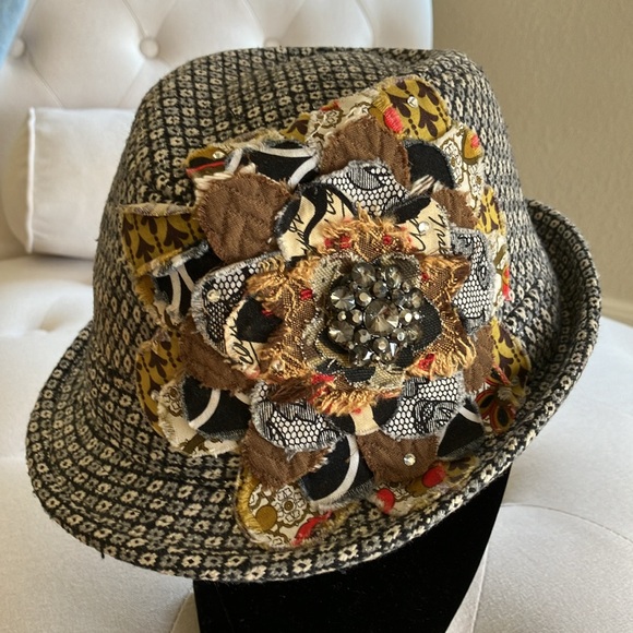 NWOT Fedora Hat with Embellishments - Picture 1 of 6